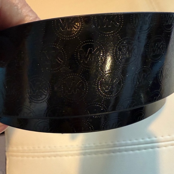 Michael Kors Logo Synthetic Leather Black Belt Size Large GUC - Picture 3 of 6